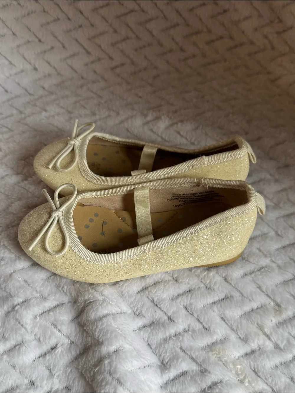 Cat & Jack Girls Glitter Ballet Flats in Gold